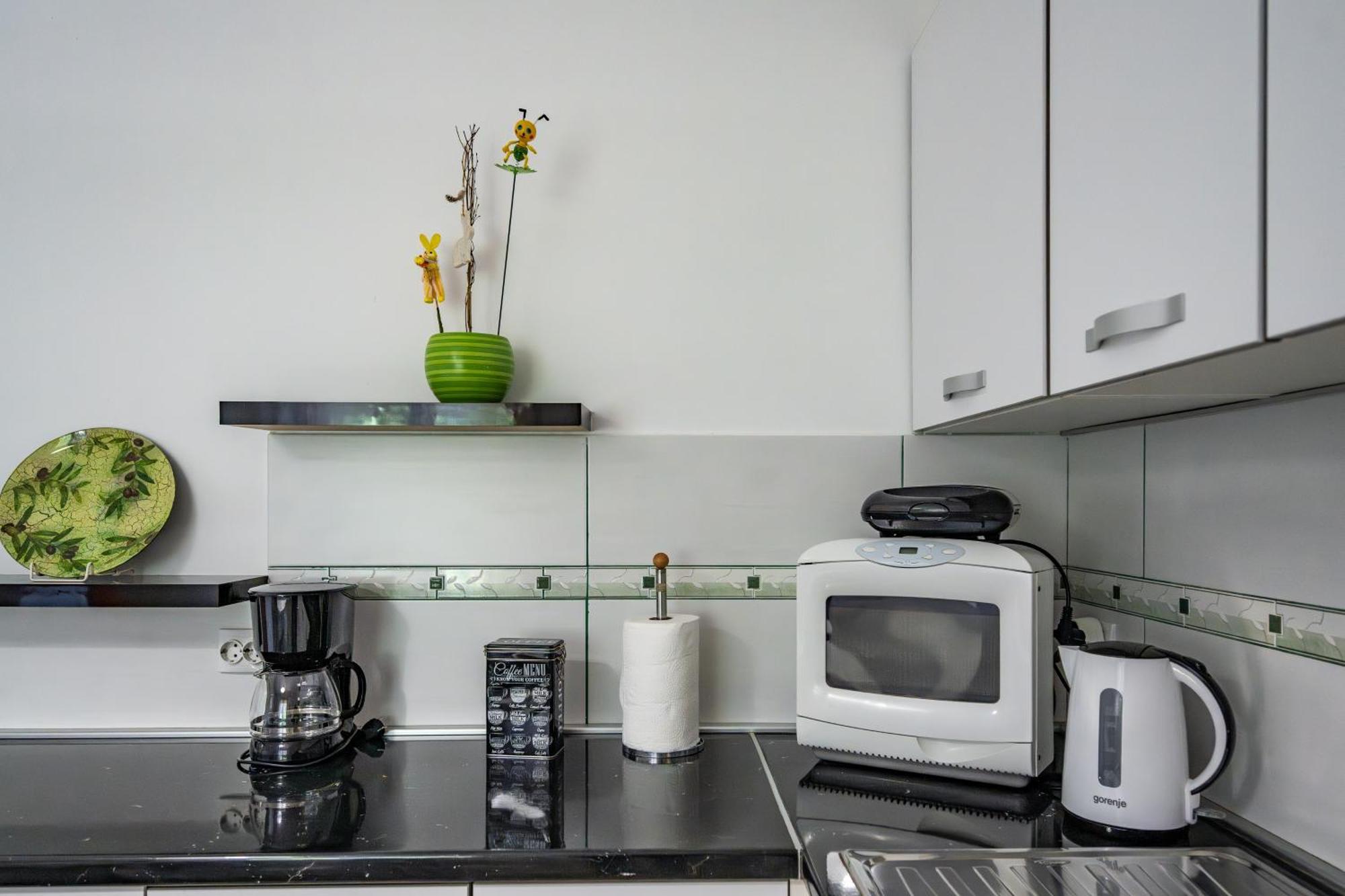 E-M Apartments With Private Pool ヴィンクラン エクステリア 写真